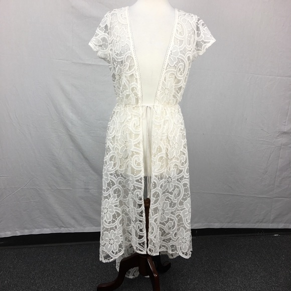 Victoria's Secret Other - Victoria's Secret Ivory Lace Embroidered Robe